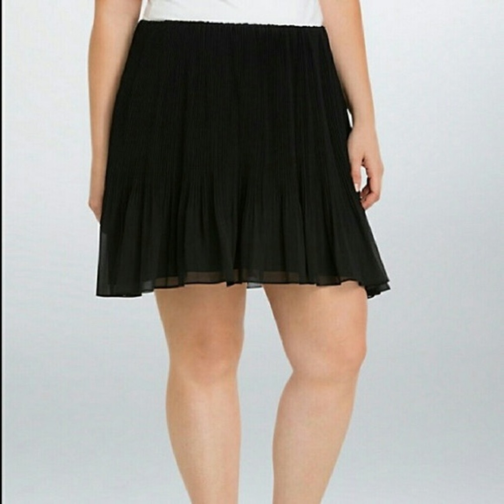 Torrid Chiffon Pleated Mini Skirt